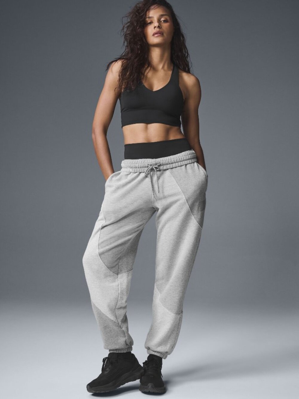 Alo Yoga Make Waves Sweatpant - Heather Grey
